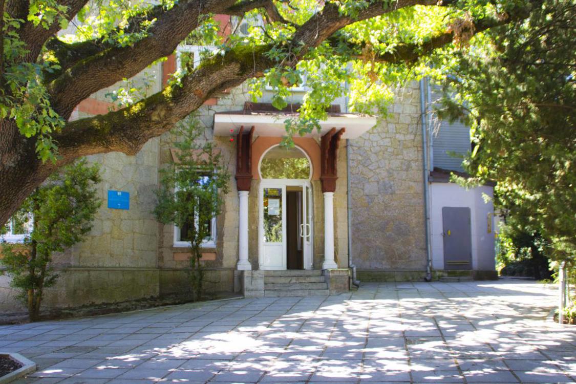 Отдых Санаторий Руссия - Внутренний дворик