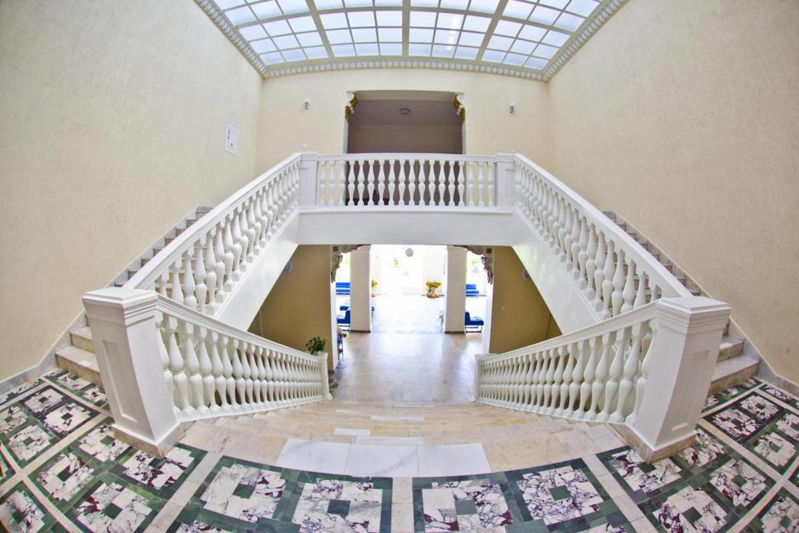 Отдых Санаторий Руссия - Холл санатория