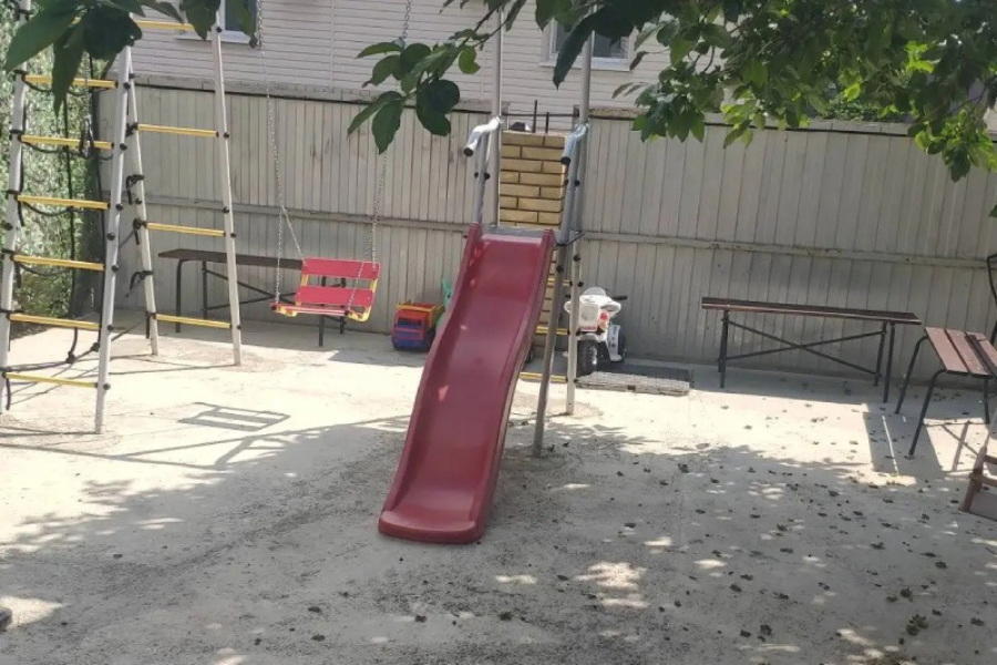 Отдых Гостевой дом Золотая рыбка - Детская плащадка