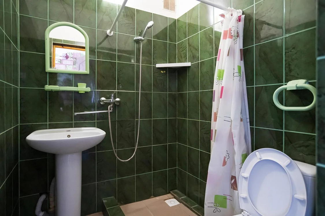 Отдых Гостевой дом У Александра - 2х местный номер - Эконом