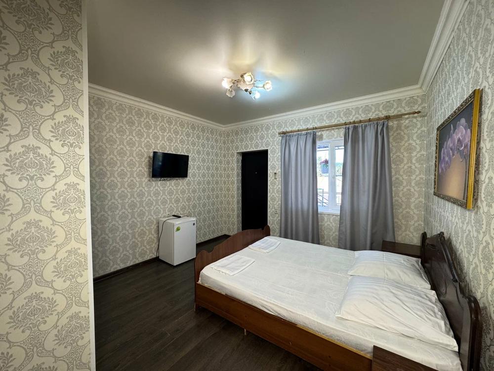 Отдых Гостевой дом Изумрудный - 2-х местный номер