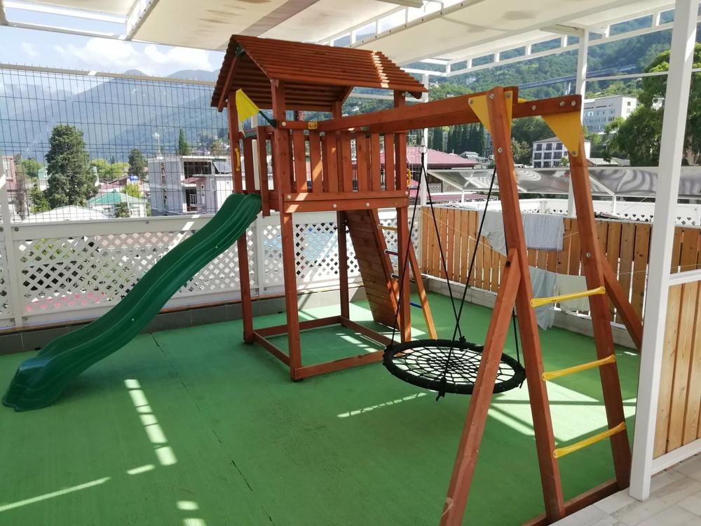 Отдых Гостевой дом Мандарин - Детская площадка