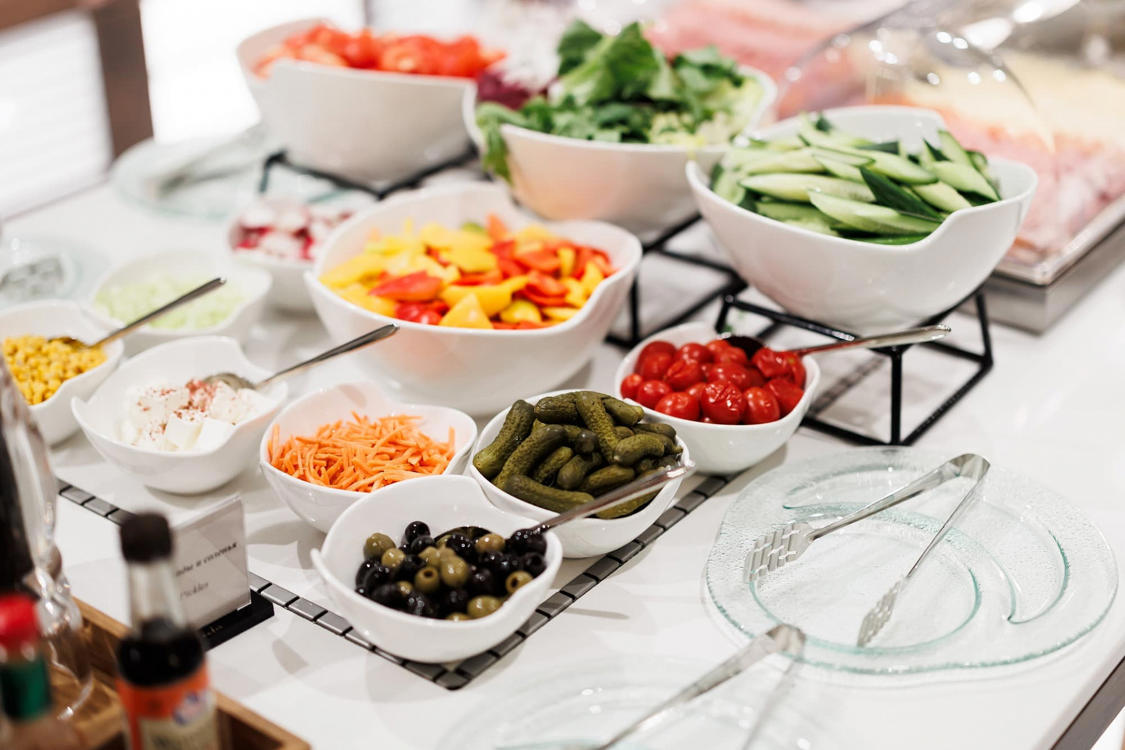 Отдых Отель Helen - Завтрак в формате "Шведский стол"