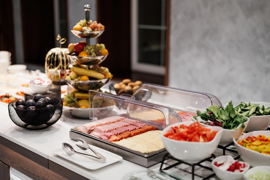 Отдых Отель Helen - Завтрак в формате "Шведский стол"