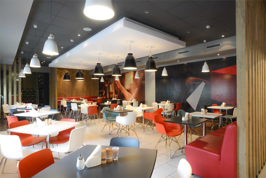 Отдых Отель Ибис Москва Павелецкая 3* - Холл отеля Ибис Москва Павелецкая 3*