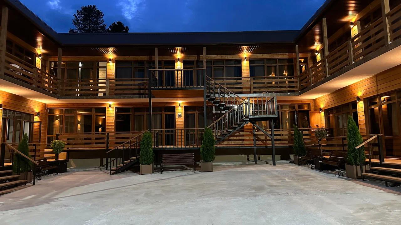 Отдых Гостевой дом Лилия - Территория