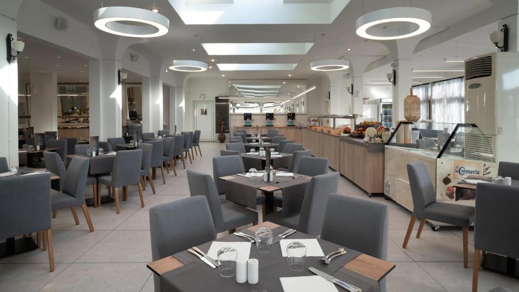 Отдых Отель Acharavi Beach - Ресторан