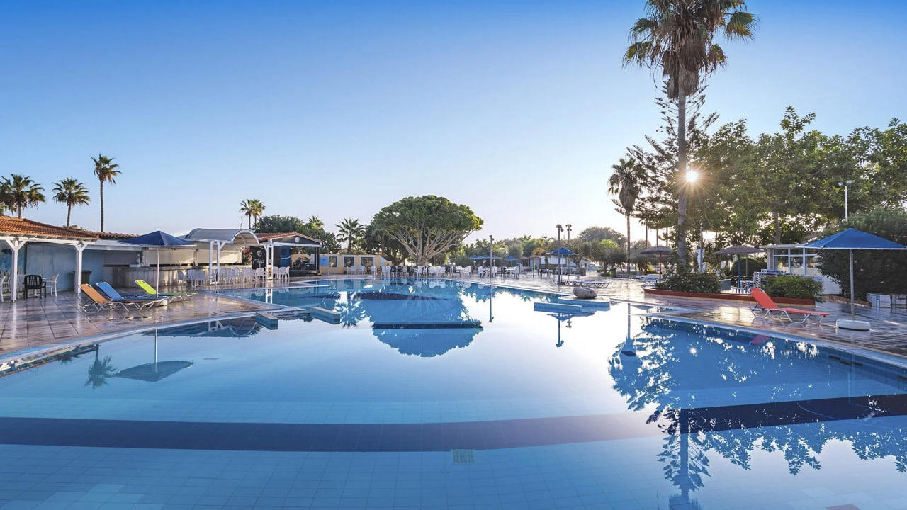 Отдых Отель Atlantis Hotel - Бассейн