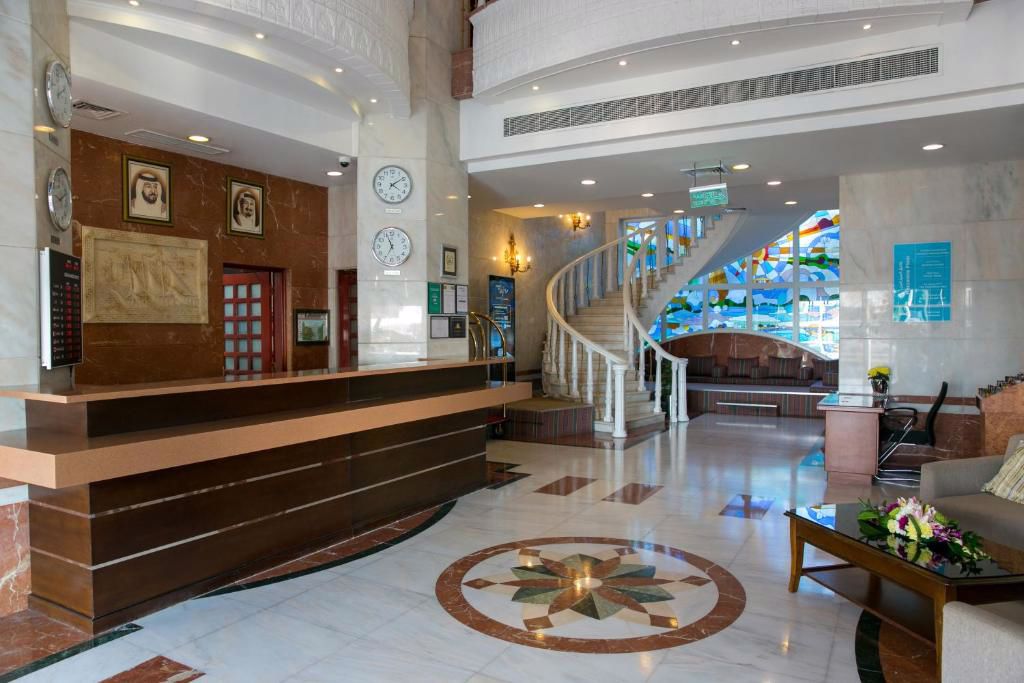 Отдых Отель Ramada Beach Hotel Ajman 4* - Холл