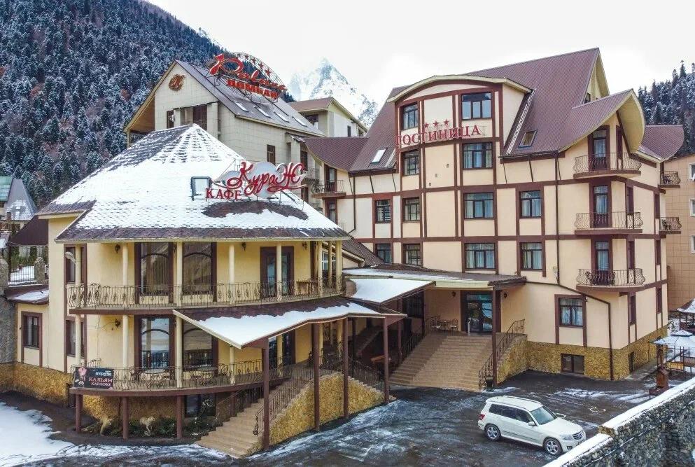 Отдых Отель Кураж - Фасад отеля