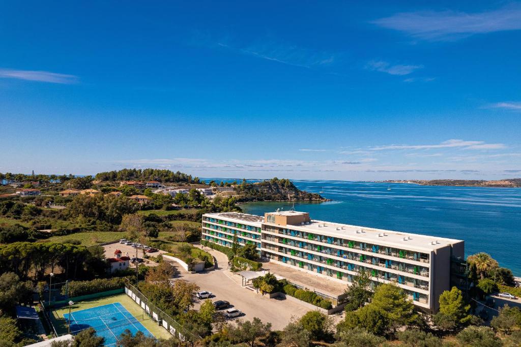 Отдых Отель Mediterranee - Общий вид