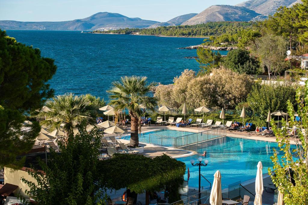 Отдых Отель Mediterranee - Бассейн