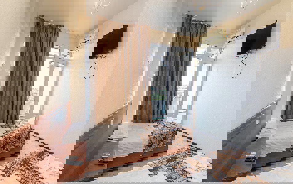 Отдых База отдыха Курорт Пицунда - Стандартный 2-местный (с ремонтом, с балконом)