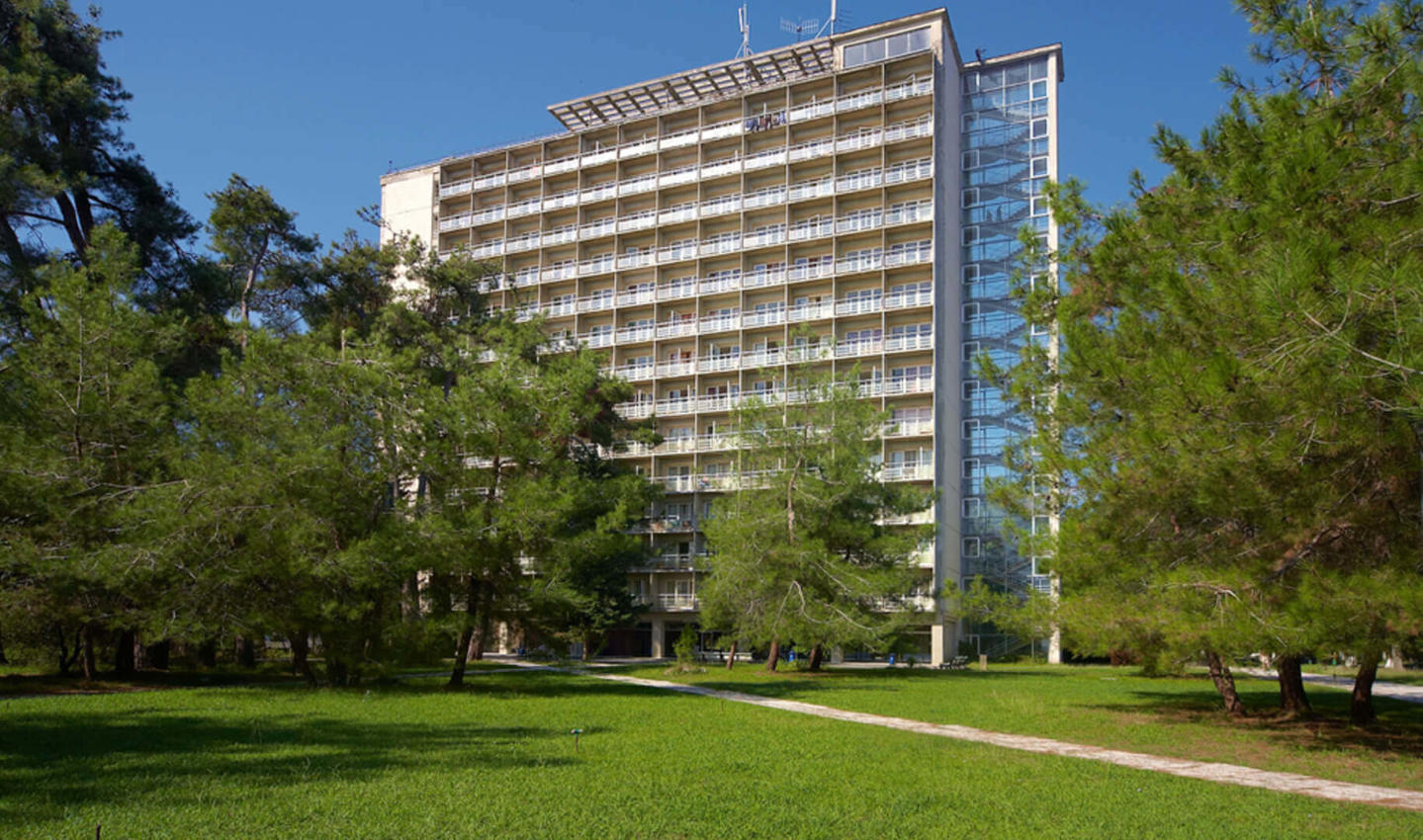 Отдых База отдыха Курорт Пицунда - Фасад отеля