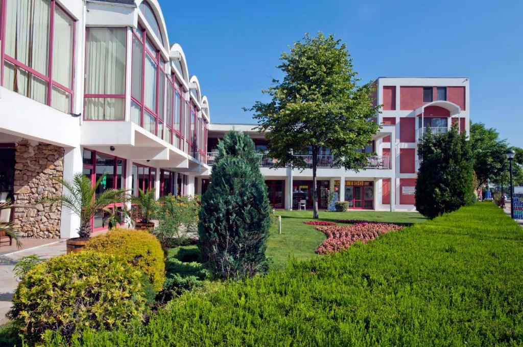 Отдых Отель Лонгоза - Территория