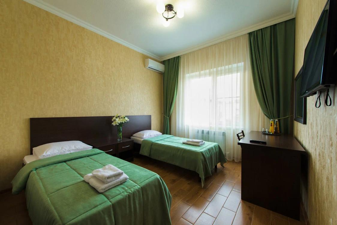 Отдых Гостевой дом Роял - 2-х местный номер