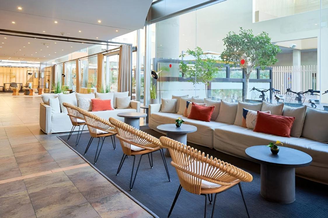 Отдых Отель Eurostars Malaga - Холл