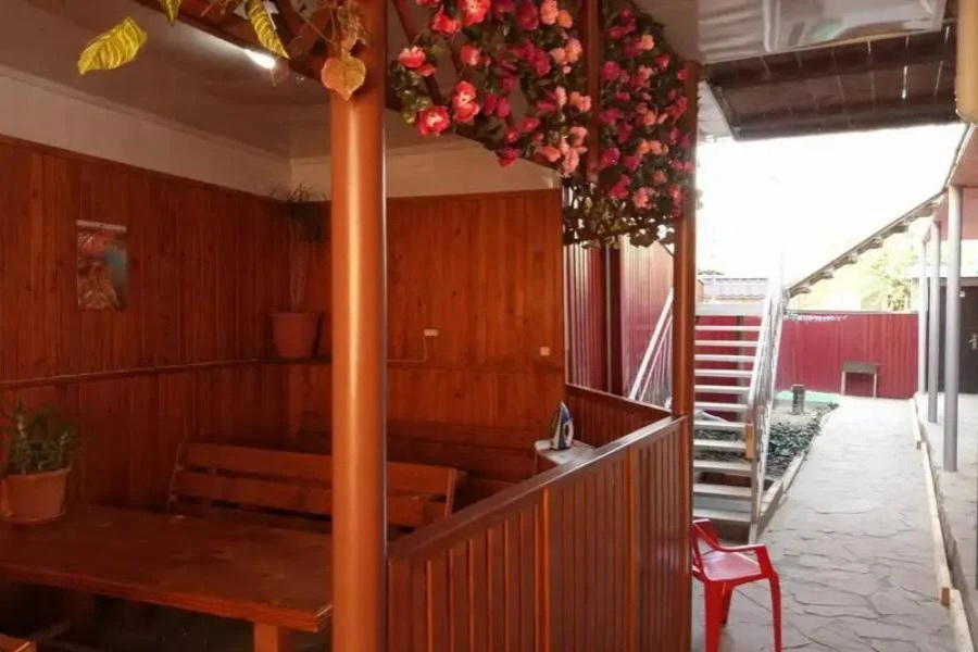 Отдых Гостевой дом На Комарова - Территория