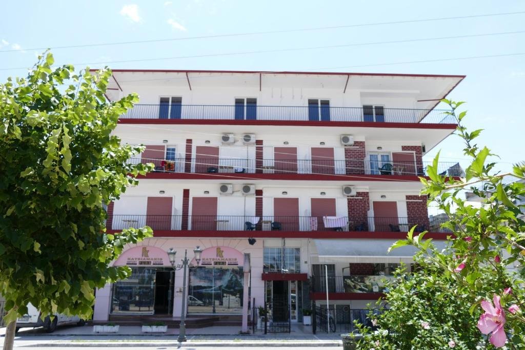 Отдых Гостевой дом Adonis Apartments - Фасад здания