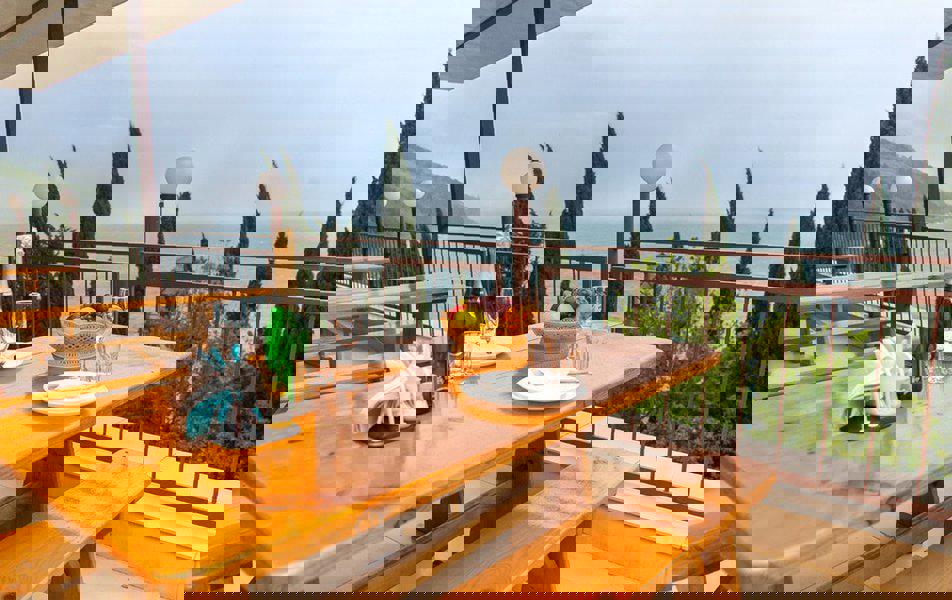 Отдых Отель Багрипш - Территория, кафе