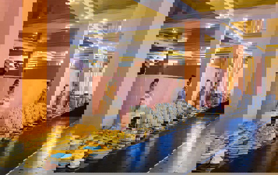 Отдых Отель Багрипш - Столовая, шведская линия