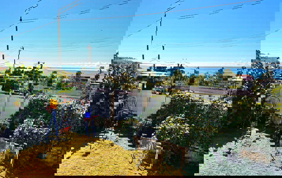 Отдых Гостевой дом Леон - Детская площадка