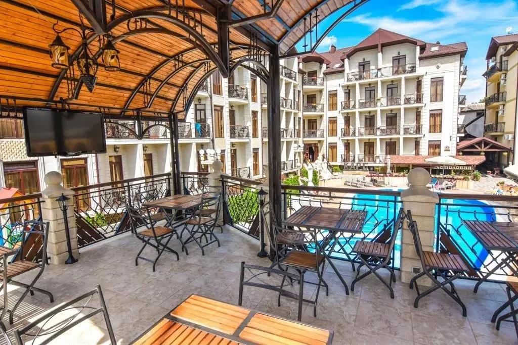 Отдых Отель Карс - Территория