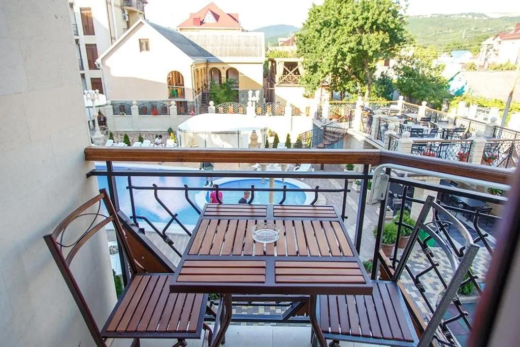 Отдых Отель Карс - Балкон