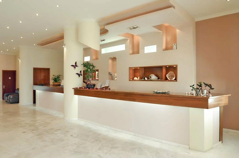 Отдых Отель Belussi Beach Hotel & Suites - Холл