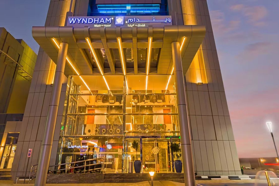 Отдых Отель Wyndham Dubai Marina 4* - Главный вход