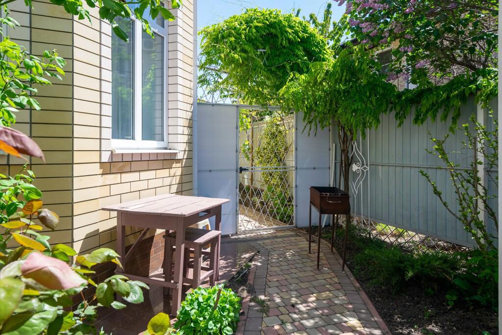 Отдых Гостевой дом На Одесской - Внутренний двор