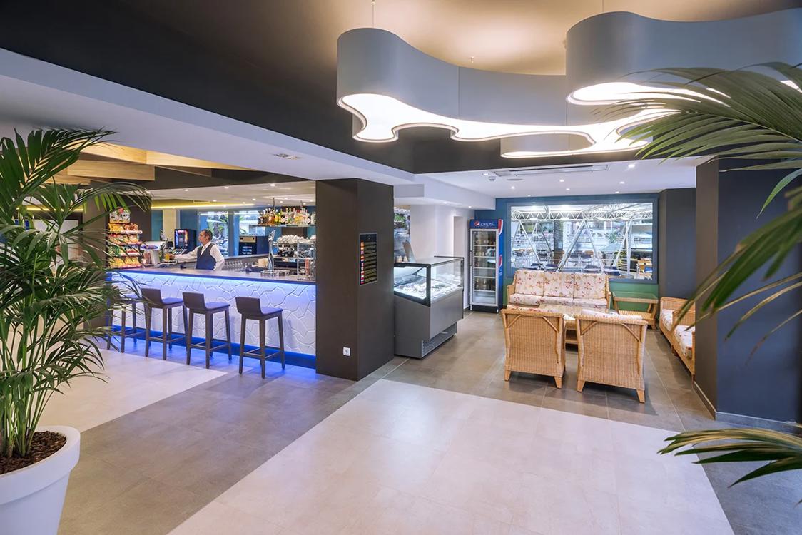 Отдых Отель Alhambra - Клубный зал