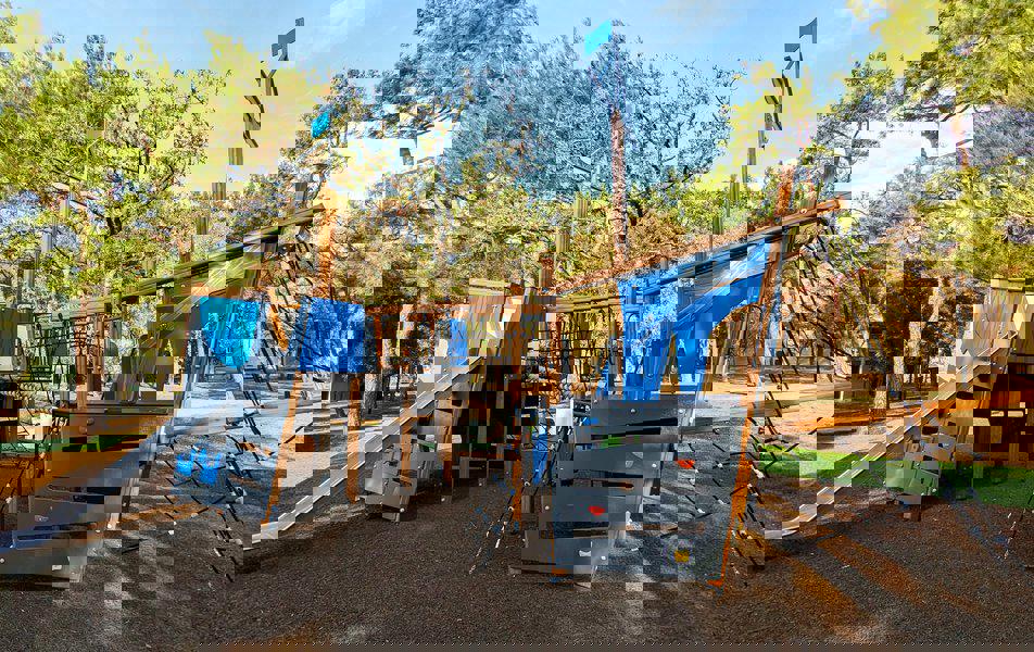 Отдых Санаторий Черноморская здравница Кабардинка - Детская площадка