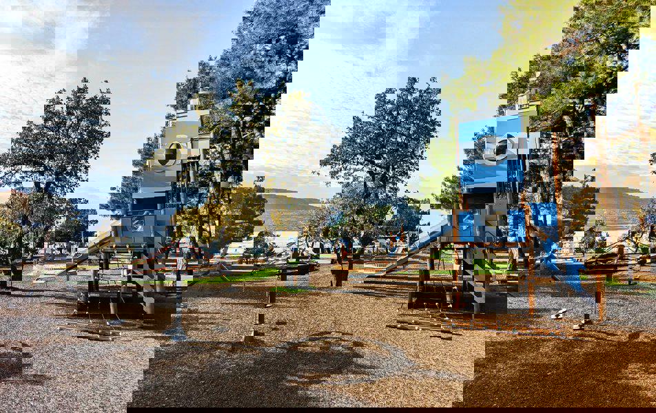 Отдых Санаторий Черноморская здравница Кабардинка - Детская площадка