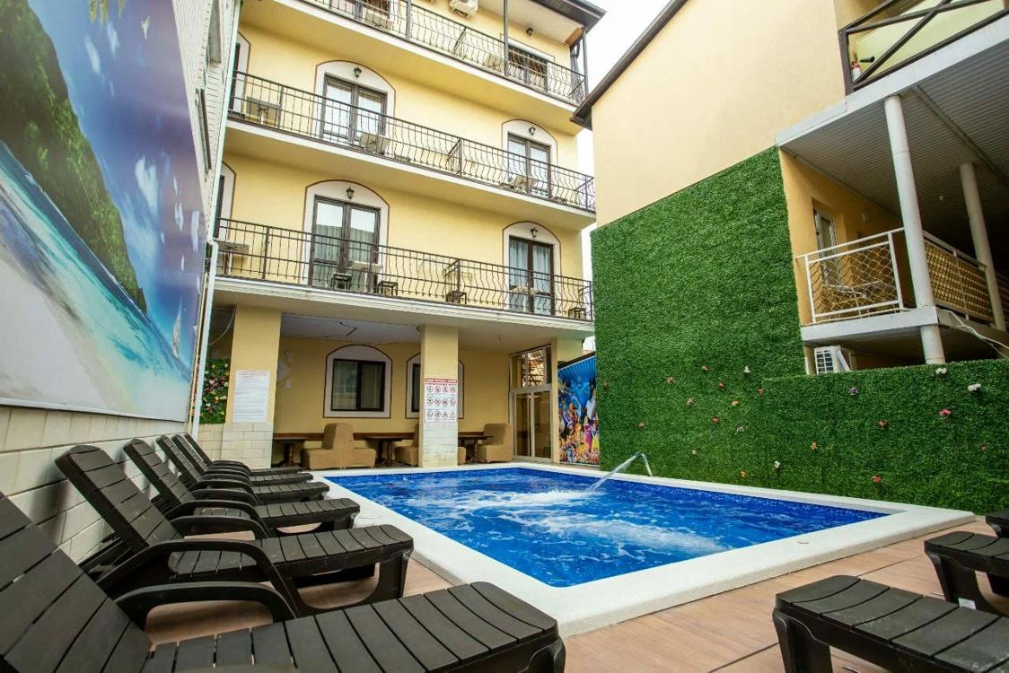 Отдых Отель Голден Кидс - Территория