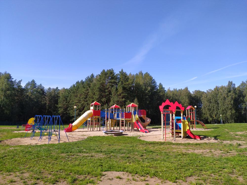 Отдых База отдыха Леошки - Детская площадка