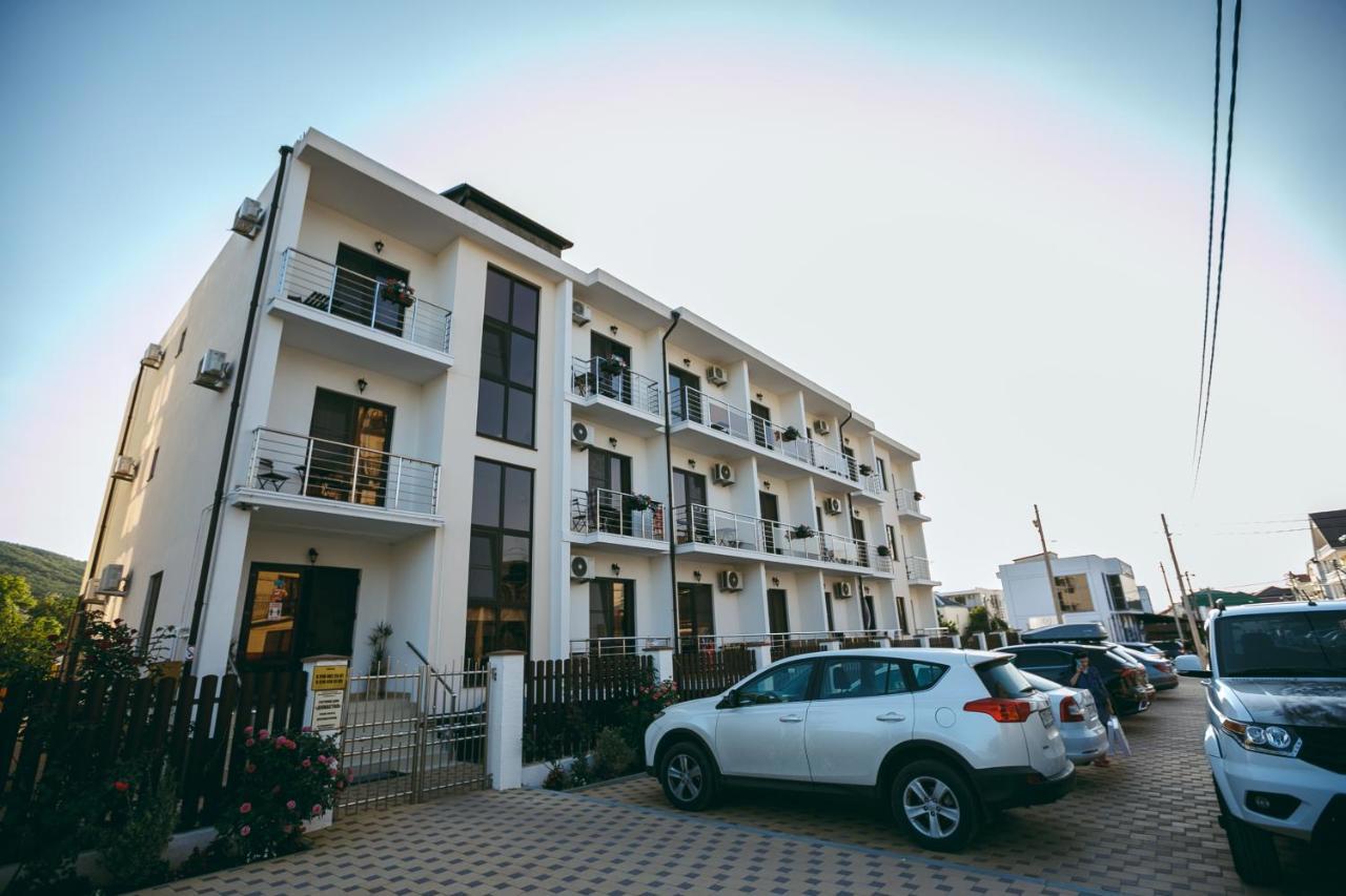 Отдых Гостевой дом Династия, корп. 2 - Фасад гостевого дома