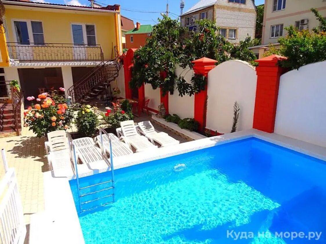 Отдых Гостевой дом Валентина * - Двор и бассейн