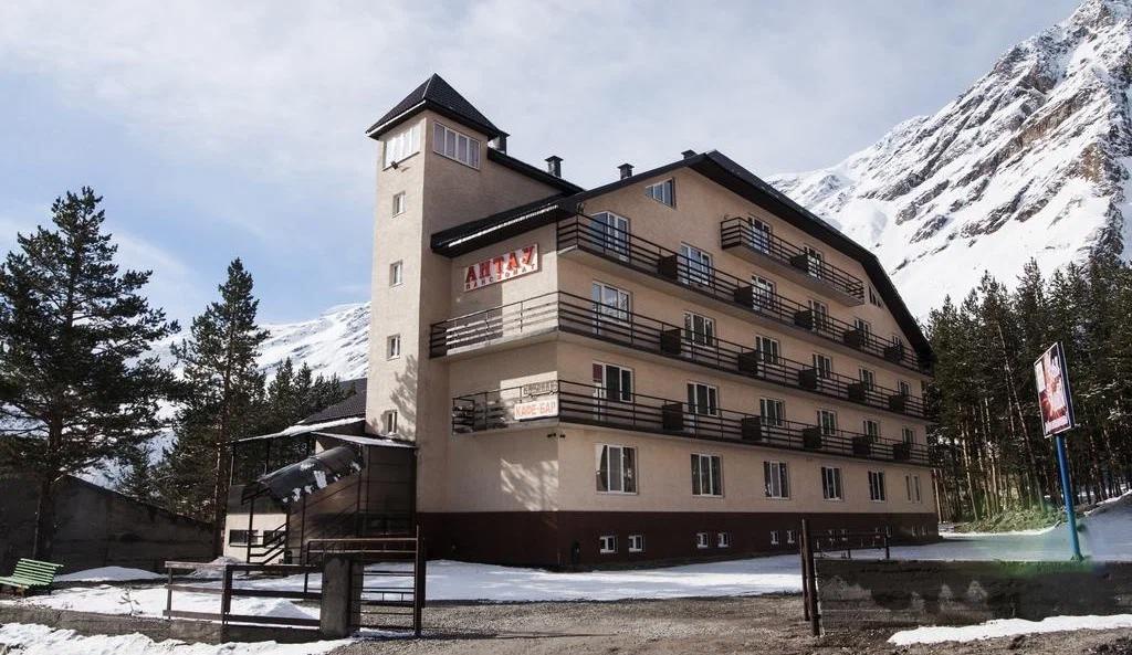 Отдых Отель Антау - Фасад отеля