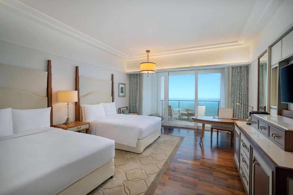 Отдых Отель Waldorf Astoria Dubai Palm Jumeirah 5* - Клубный номер с 2 кроватями размера "queen-size"