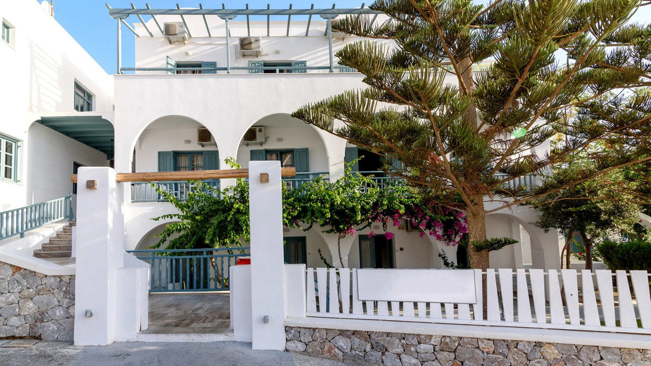 Отдых Отель Iris Boutique - Внешний вид