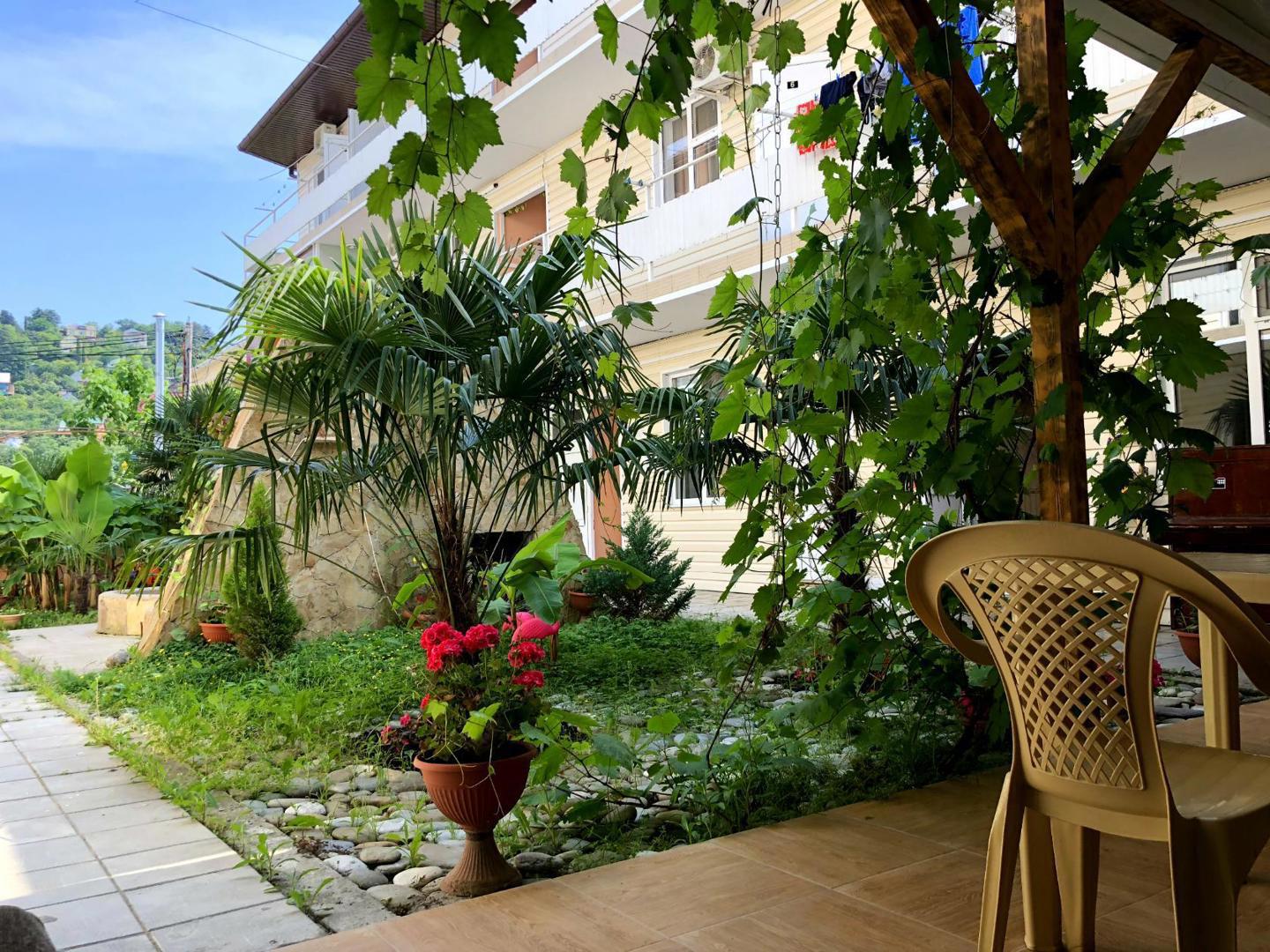 Отдых Гостевой дом Лиза - Фасад гостевого дома