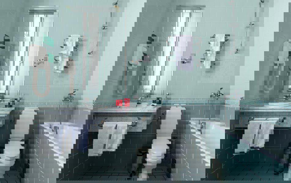 Отдых Санаторий Azimut Здоровье Зеленый Гай - Комфорт 1-местный (корпус 3), санузел