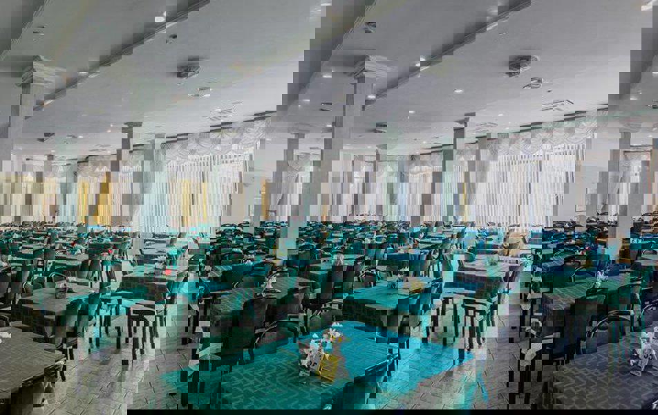 Отдых Санаторий Azimut Здоровье Зеленый Гай - Столовая