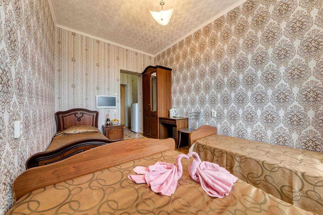 Отдых Гостевой дом Наира - 4-х местный номер