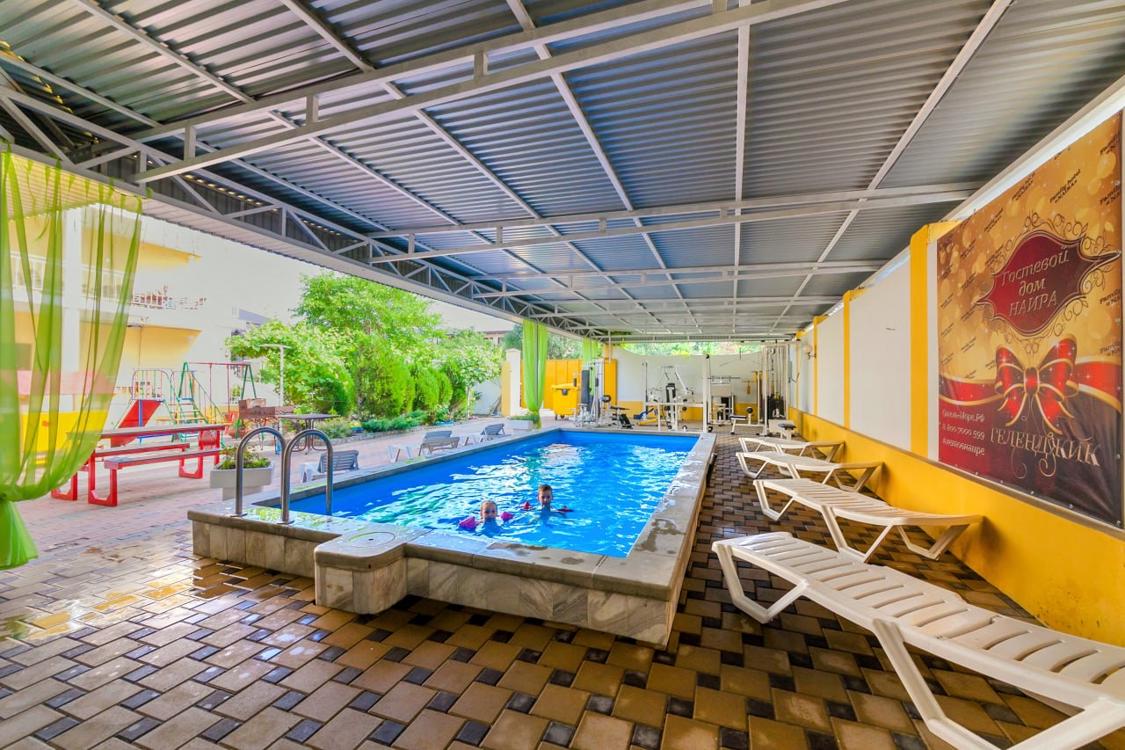 Отдых Гостевой дом Наира - Бассейн