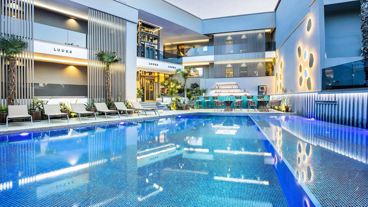 Отдых Отель Luuks Luxury Accommodation - Бассейн