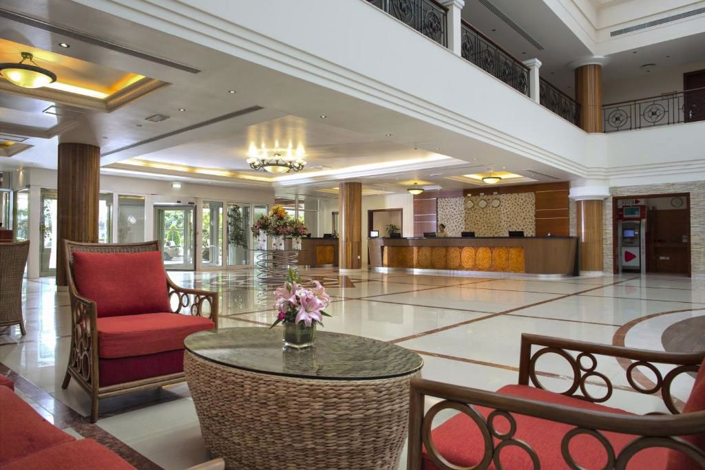 Отдых Отель Fujairah Rotana Resort & Spa 5* - Холл