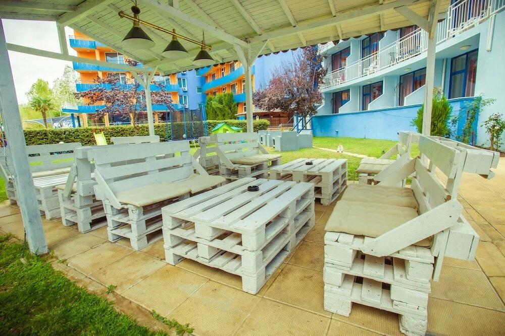 Отдых Отель Бохеми - Территория