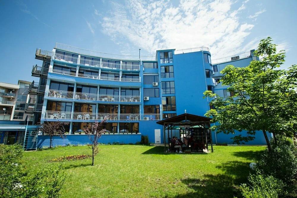 Отдых Отель Бохеми - Территория